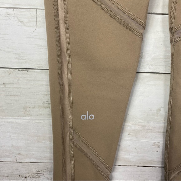 Alo Yoga Continuity Taupe Capri Mesh Leggings - Picture 7 of 8